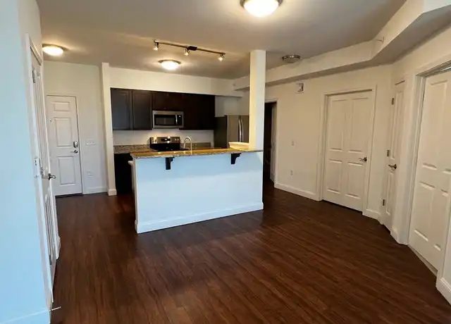 Property at 102 Perimeter Dr Unit 307, Colchester, VT, 05446, 1 bed, 1 bath, [object Object]