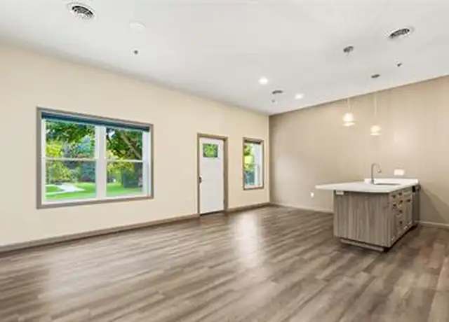 Property at 127 Lake St Unit 102, Chittenango, NY, 13037, 2 beds, 2 baths, [object Object]