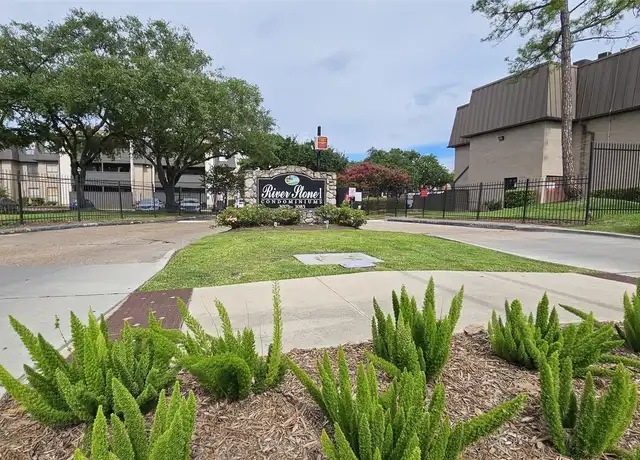 Property at 3025 Walnut Bend Ln #13, Houston, TX, 77042, 2 beds, 1.5 baths, [object Object]
