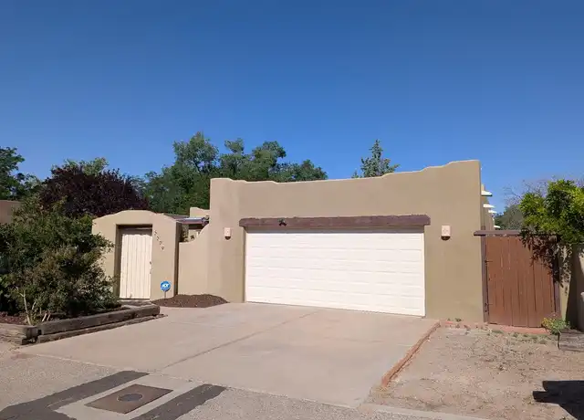Property at 5509 Grande Dr NW, Albuquerque, NM, 87107, 3 beds, 2 baths, [object Object]