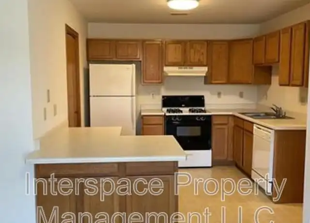 Property at 145 Liberty Ln Unit 5, Sycamore, IL, 60178, 1 bed, 1.5 baths, [object Object]