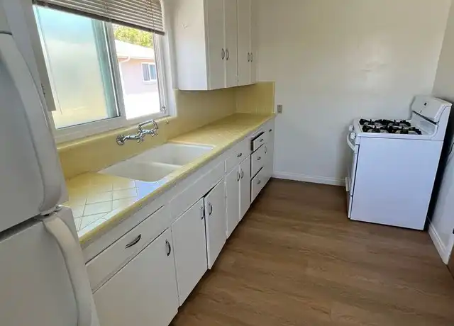Property at 265 N Dos Caminos Ave, Ventura, CA, 93003, 1 bed, 1 bath, [object Object]