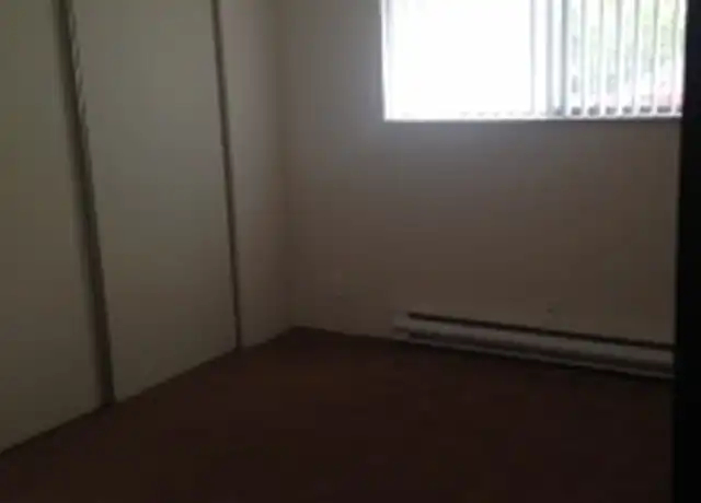 Property at Garden Court Plaza - 2747 20th Pl, Forest Grove, OR, 97116, 1 bed, 1 bath, [object Object]