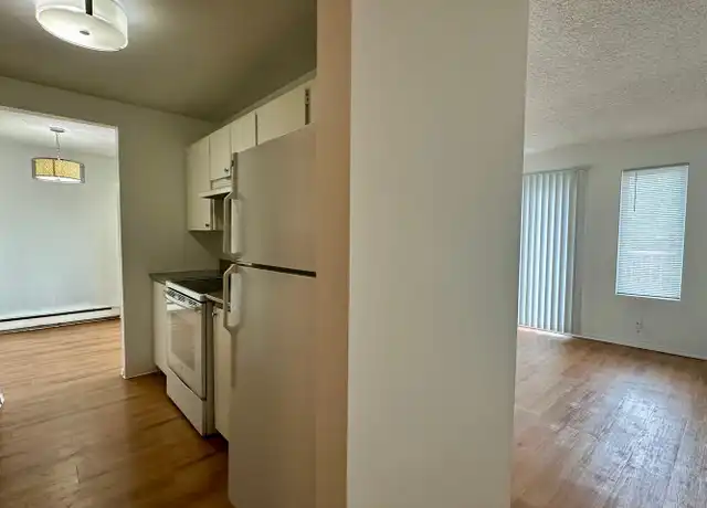 Property at 3060 SW Avalon Way Unit 101, Seattle, WA, 98126, 2 beds, 1 bath, [object Object]