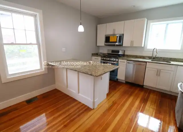 Property at 21 Seafoam Ave Unit 3, Winthrop, MA, 02152, 4 beds, 2 baths, [object Object]