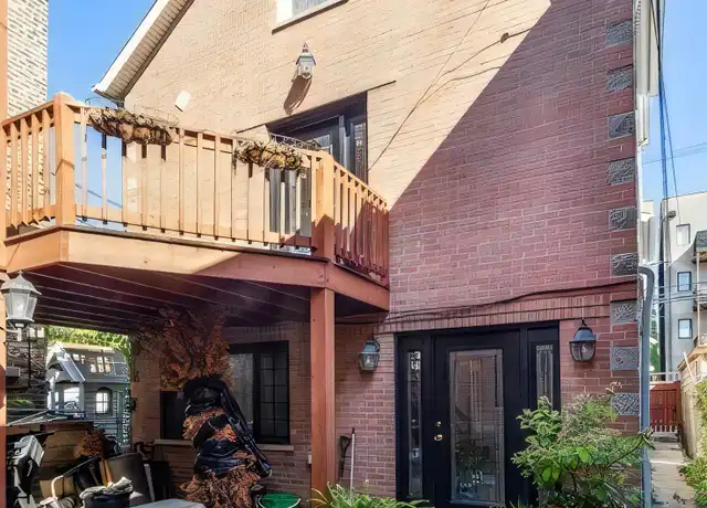 Property at 1924 W Superior St, Chicago, IL, 60622, 3 beds, 2 baths, [object Object]