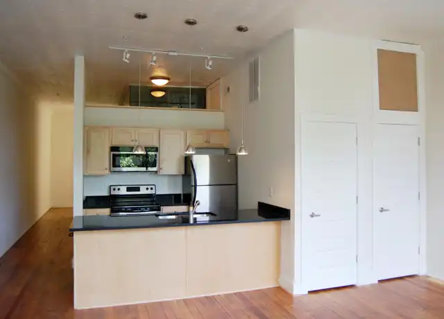 Property at 8 W Broad St Unit D, Richmond, VA, 23220, 2 beds, 2 baths, [object Object]