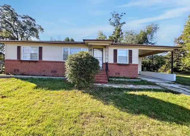 Property at 807 27th Ave NE, Center Point, AL, 35215, 3 beds, 1 bath, [object Object]
