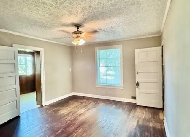 Property at 111 E Screven St Unit 1, Milledgeville, GA, 31061, 2 beds, 1 bath, [object Object]