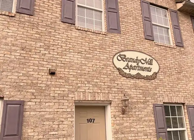 Property at 1315 Indian Ridge Rd Unit 100, Johnson City, TN, 37604, 1 bed, 1 bath, [object Object]