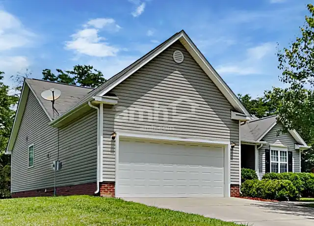 Property at 1207 Hampton Park Dr, High Point, NC, 27265, 3 beds, 2 baths, [object Object]