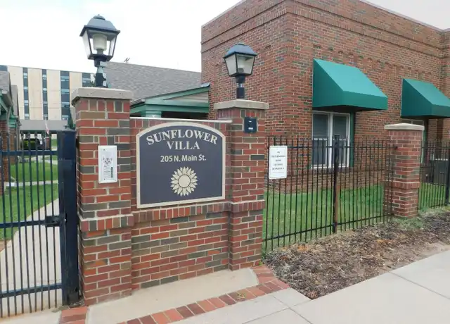 Property at 205 N Main St unit Sunflower Villa #4, El Dorado, KS, 67042, 1 bed, 1 bath, [object Object]