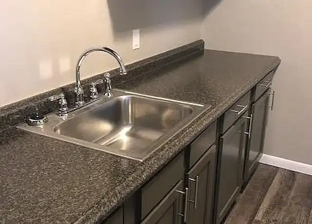Property at Christie Corners - 2650 Christie St, Toledo, OH, 43606, 1-2 bed, 1 bath, [object Object]