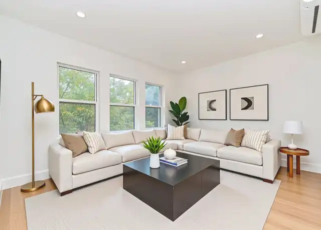 Property at 34-32 71st St Unit 3, Flushing, NY, 11372, 3 beds, 1 bath, [object Object]