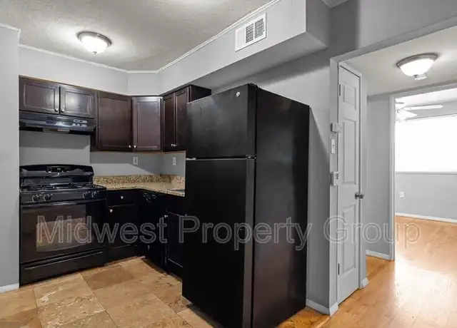 Property at 2507 S Big Bend Blvd Unit 9, Maplewood, MO, 63143, 1 bed, 1 bath, [object Object]