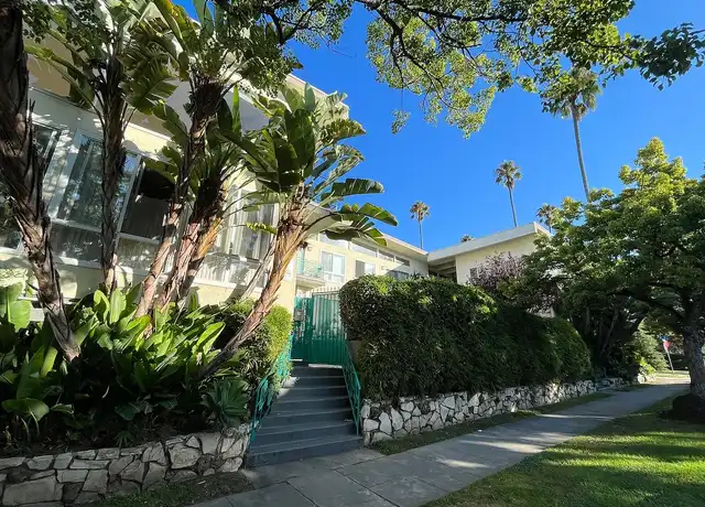 Property at Washington Apartments - 825 Washington Ave, Santa Monica, CA, 90403, 2 beds, 2 baths, [object Object]