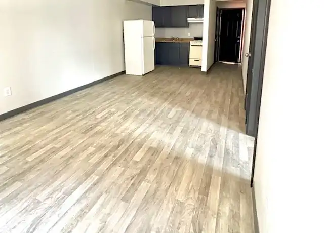 Property at 2006 Vawter St Unit 4, Urbana, IL, 61801, 1 bed, 1 bath, [object Object]