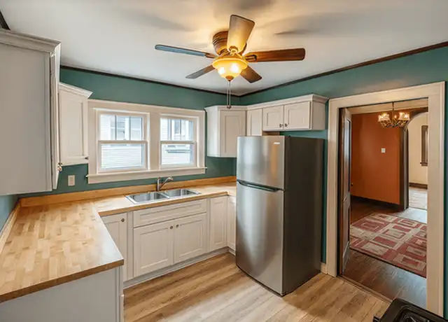 Property at 1004 W Michigan Ave Unit 1, Jackson, MI, 49202, 2 beds, 1 bath, [object Object]