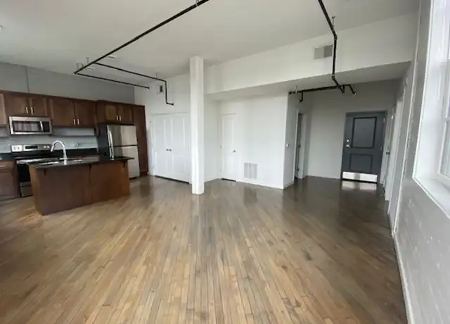 Property at 325 N Queen St Unit 312 The Hilton Room, Lancaster, PA, 17603, 1 bed, 1 bath, [object Object]
