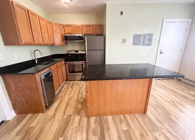 Property at 81 America St Unit 2R, Providence, RI, 02903, 2 beds, 1 bath, [object Object]