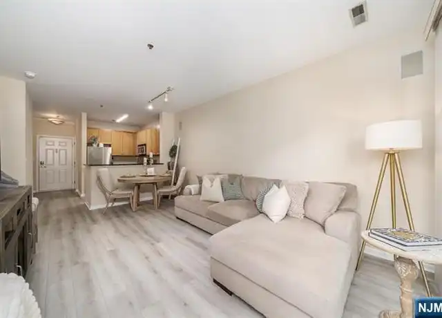 Property at 24 Ave At Port Imperial, West New York, NJ, 07093, 1 bed, 1 bath, [object Object]