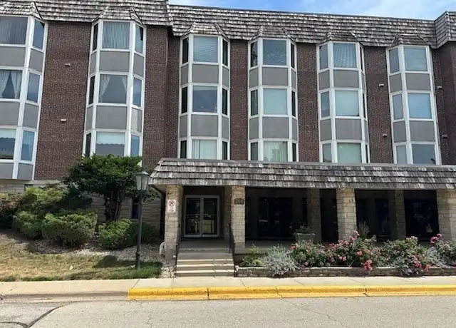 Property at 2500 Archbury Ln Unit 2B, Park Ridge, IL, 60068, 1 bed, 1 bath, [object Object]