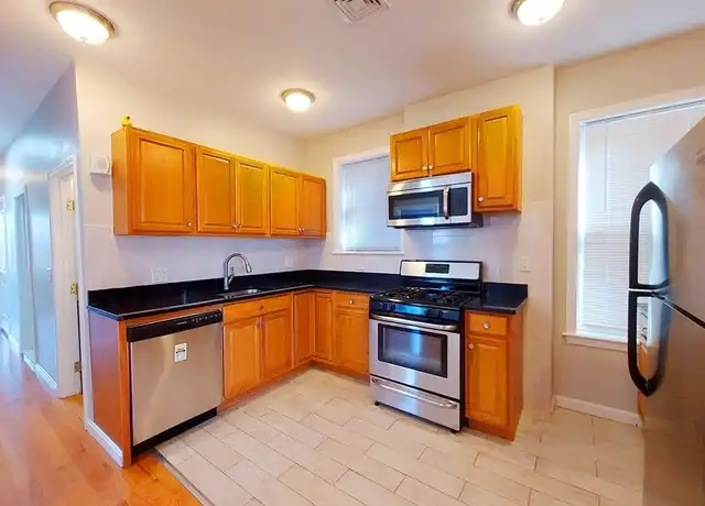 Property at 1904 Massachusetts Ave Unit 3, Cambridge, MA, 02140, 4 beds, 2 baths, [object Object]