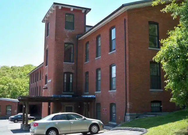 Property at Indian Leap Apartments - 166 Yantic St, Norwich, CT, 06360, 0-2 beds, 1 bath, [object Object]