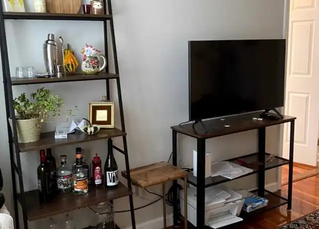 Property at 228 Hanover St, Boston, MA, 02113, 3 beds, 1 bath, [object Object]