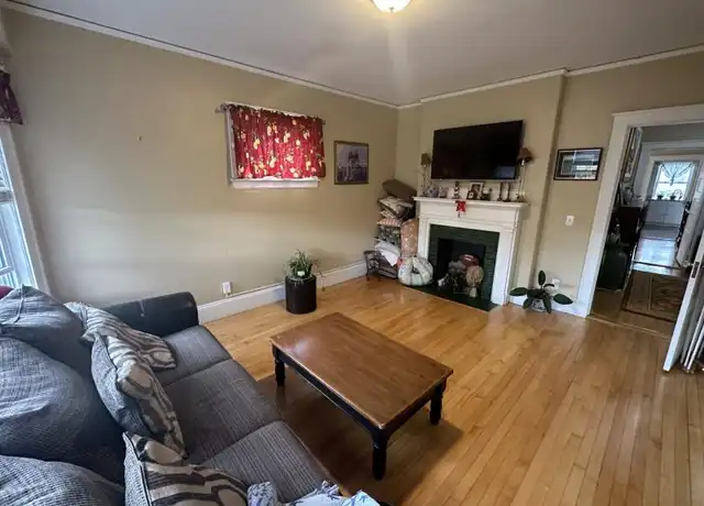 Property at 99 Lexington Ave, Cambridge, MA, 02138, 2 beds, 1 bath, [object Object]