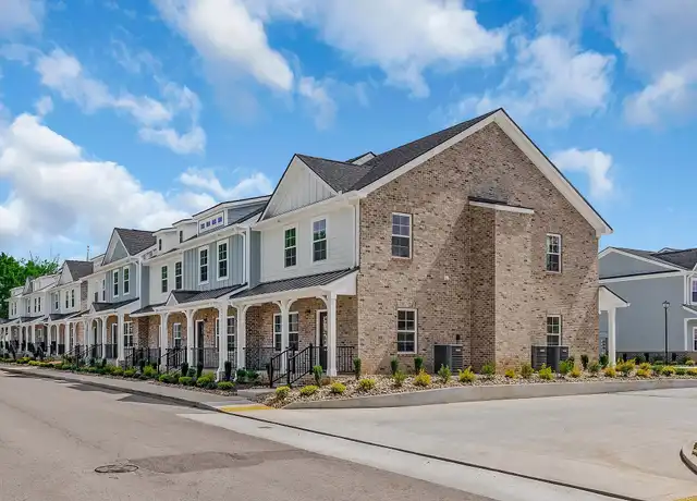 Property at 205 S High St Unit 2, McMinnville, TN, 37110, 3 beds, 2.5 baths, [object Object]