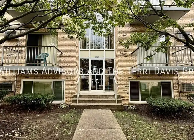 Property at 3527 Werk Rd Unit 8, Cincinnati, OH, 45248, 2 beds, 1 bath, [object Object]