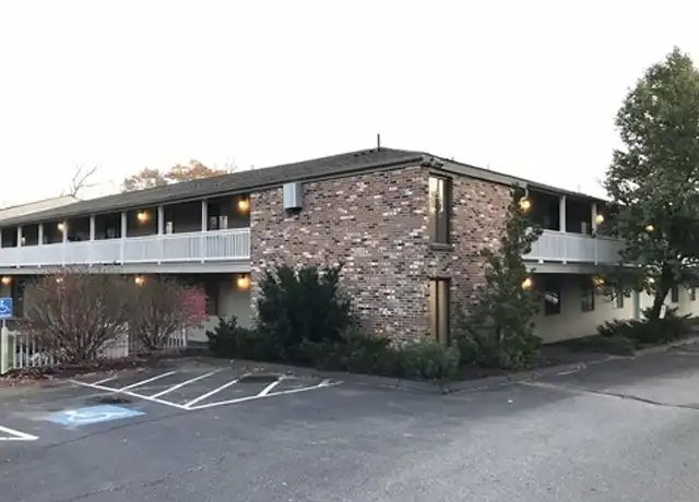 Property at Westland Meadows - 5 Town Beach Rd, Leicester, MA, 01524, 2 beds, 1 bath, [object Object]
