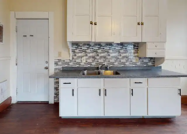 Property at 3165 W 31st St Unit 4, Cleveland, OH, 44109, 1 bed, 1 bath, [object Object]