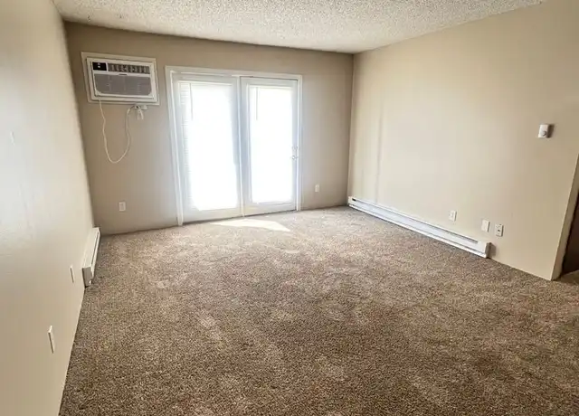Property at 395 4th St Unit 400-12, Waukee, IA, 50263, 2 beds, 1 bath, [object Object]
