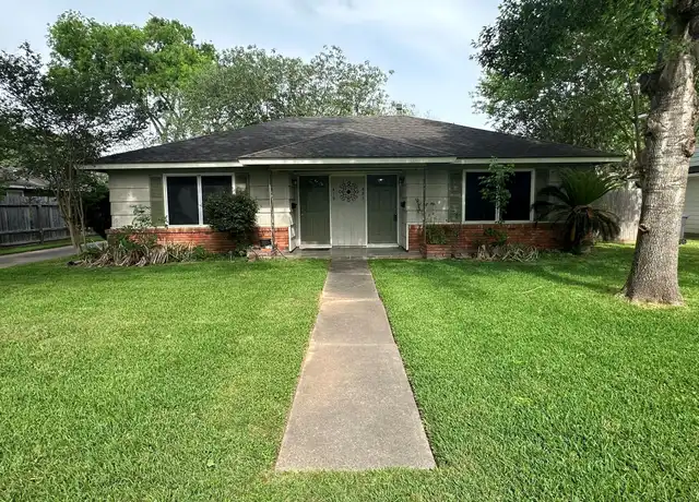 Property at 421 S Belknap St Unit 421, Sugar Land, TX, 77478, 2 beds, 1 bath, [object Object]