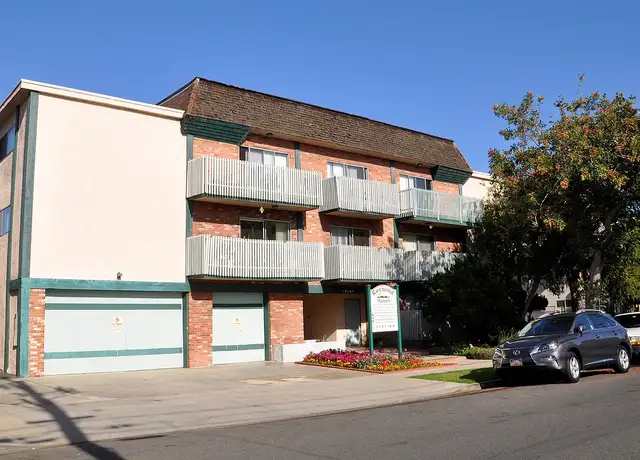 Photo of 15130 S Raymond Ave, Gardena, CA 90247