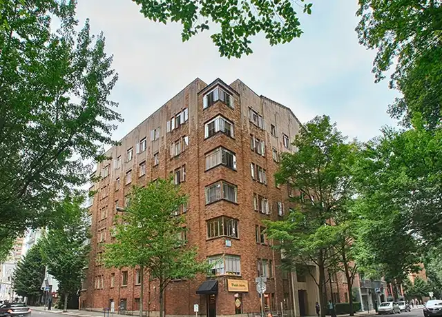 Property at 1431 SW Park Ave, Portland, OR, 97201, 1 bed, 1 bath, [object Object]