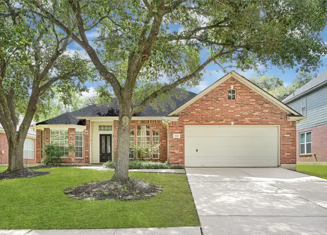 Property at 7530 Broken Oak Ln, Sugar Land, TX, 77479, 4 beds, 2.5 baths, [object Object]