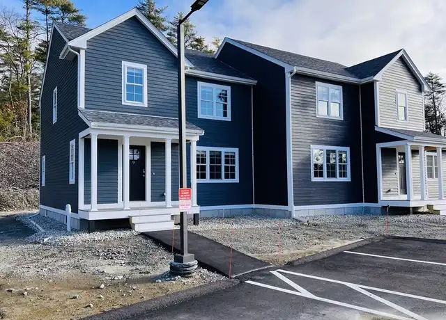 Property at 10 Glacier Path Unit 10, Middleborough, MA, 02346, 3 beds, 2.5 baths, [object Object]