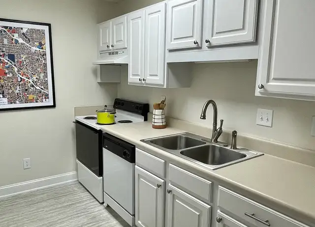 Photo of 1 Swiftstone Ct, Durham, NC 27713