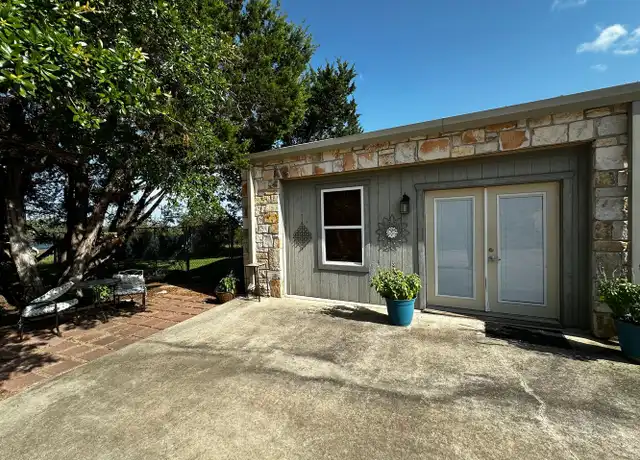 Property at 110 Real Woods Vw E, Kerrville, TX, 78028, 0 beds, 1 bath, [object Object]