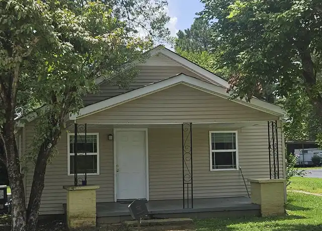 Property at 303 Fairview St, Estill Springs, TN, 37330, 3 beds, 1 bath, [object Object]