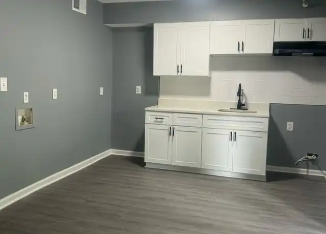 Property at Fwelo East Apartment LLC - 3937 Glenwood Rd, Decatur, GA, 30032, 3 beds, 1.5 baths, [object Object]