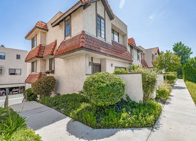 Property at 27667 Ironstone Dr #1, Canyon Country, CA, 91387, 3 beds, 3 baths, [object Object]