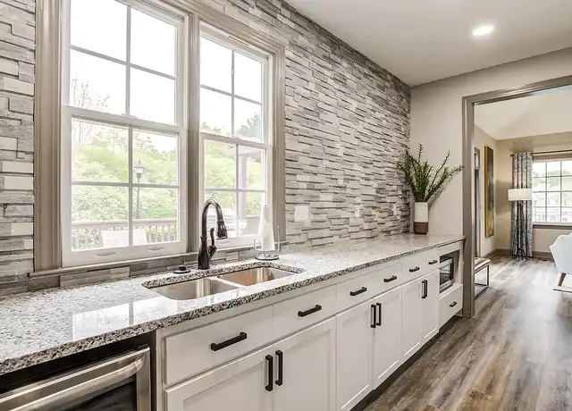 Property at Estates at Bellwood Apartment Homes - 7 Southpointe Dr, Greenville, SC, 29607, 2-3 beds, 1.5-2.5 baths, [object Object]