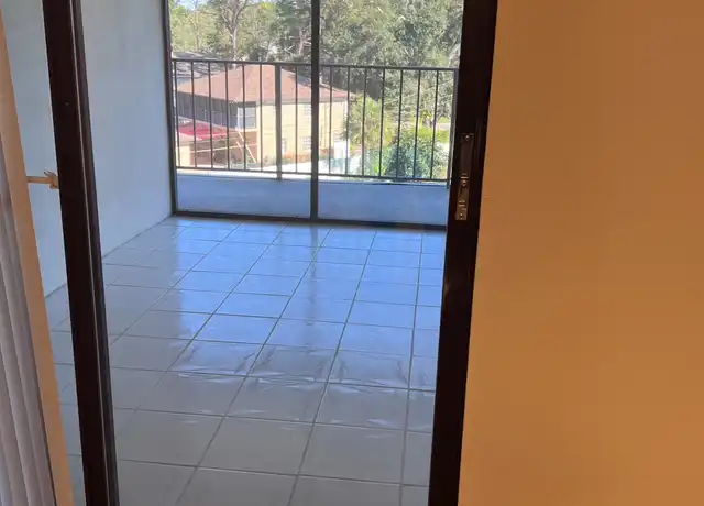 Property at 2780 N Riverside Dr #402, Tampa, FL, 33602, 3 beds, 2 baths, [object Object]