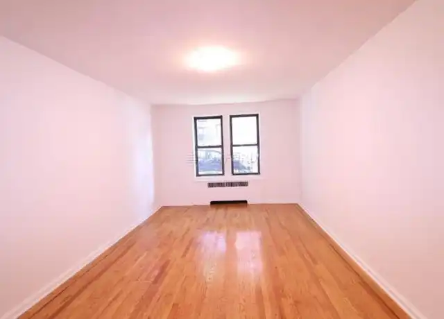 Property at 98-11 Queens Blvd, Forest Hills, NY, 11375, 1 bed, 1 bath, [object Object]
