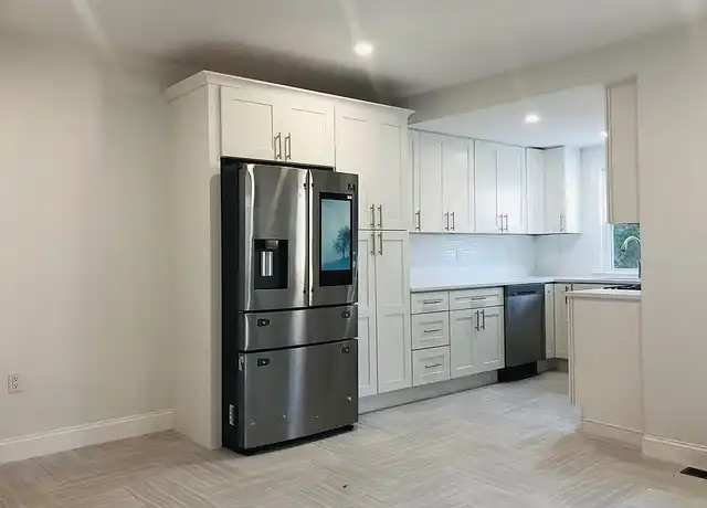Property at 31 Middle St Unit A, Newton, MA, 02458, 2 beds, 2.5 baths, [object Object]