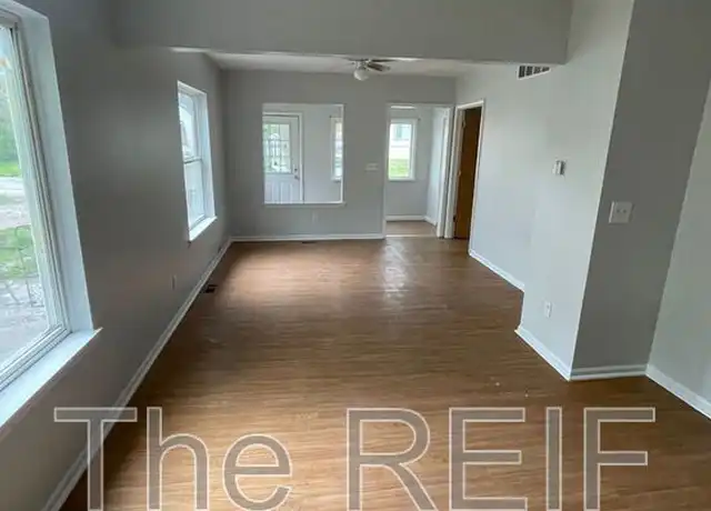 Property at 1082 W Juliah Ave, Flint, MI, 48505, 2 beds, 1 bath, [object Object]